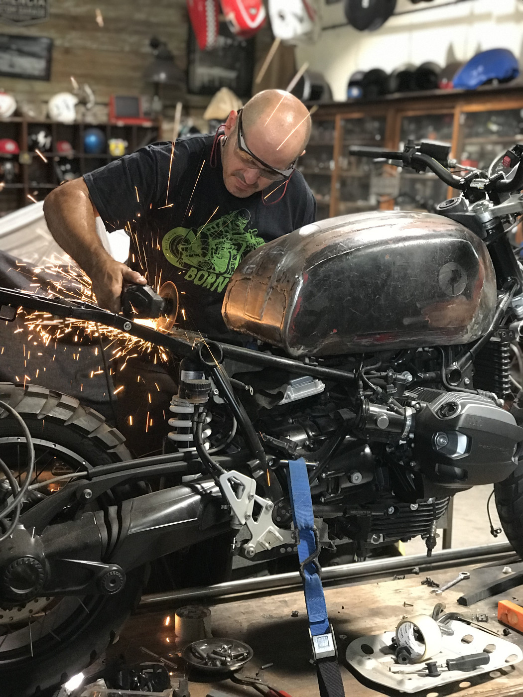 Bmw R Ninet Street Scrambler By Herencia Custom Motors Bikebound