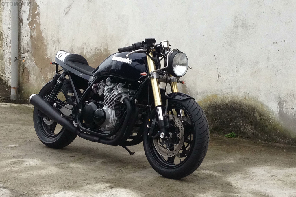 Kawasaki-Zephyr-750-Cafe-Racer