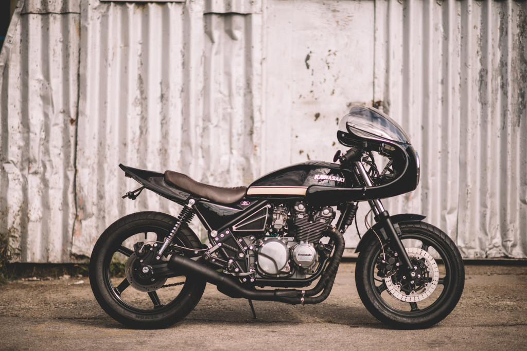 Kawasaki ZR550 Cafe Racer