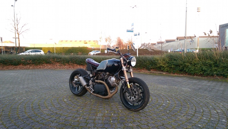 Yamaha XV920 Custom