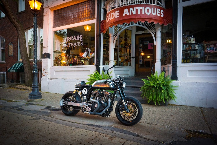 Harley-Sportster-Cafe-Racer-7