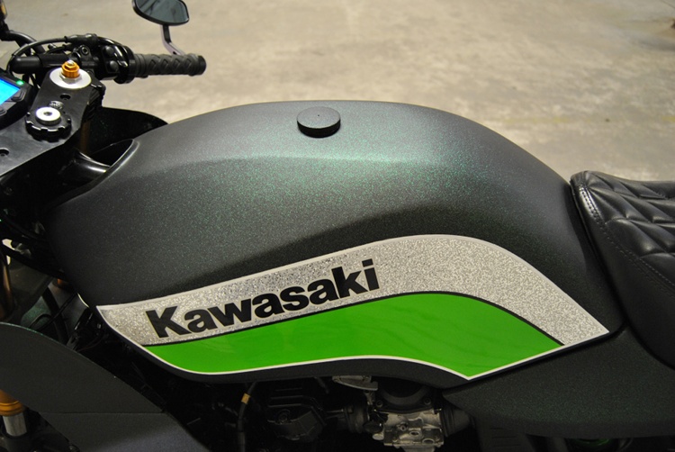 Kawasaki-GPz750-Restomod-9