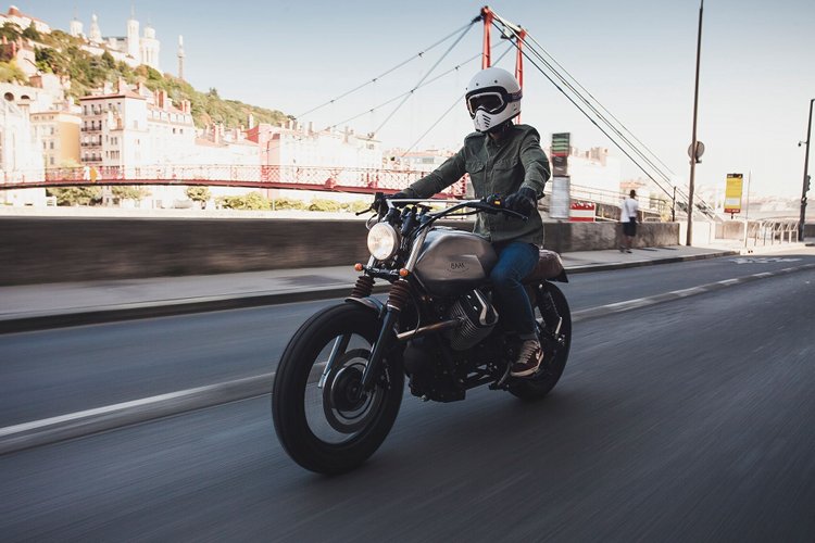 Moto-Guzzi-V7-Scrambler-6