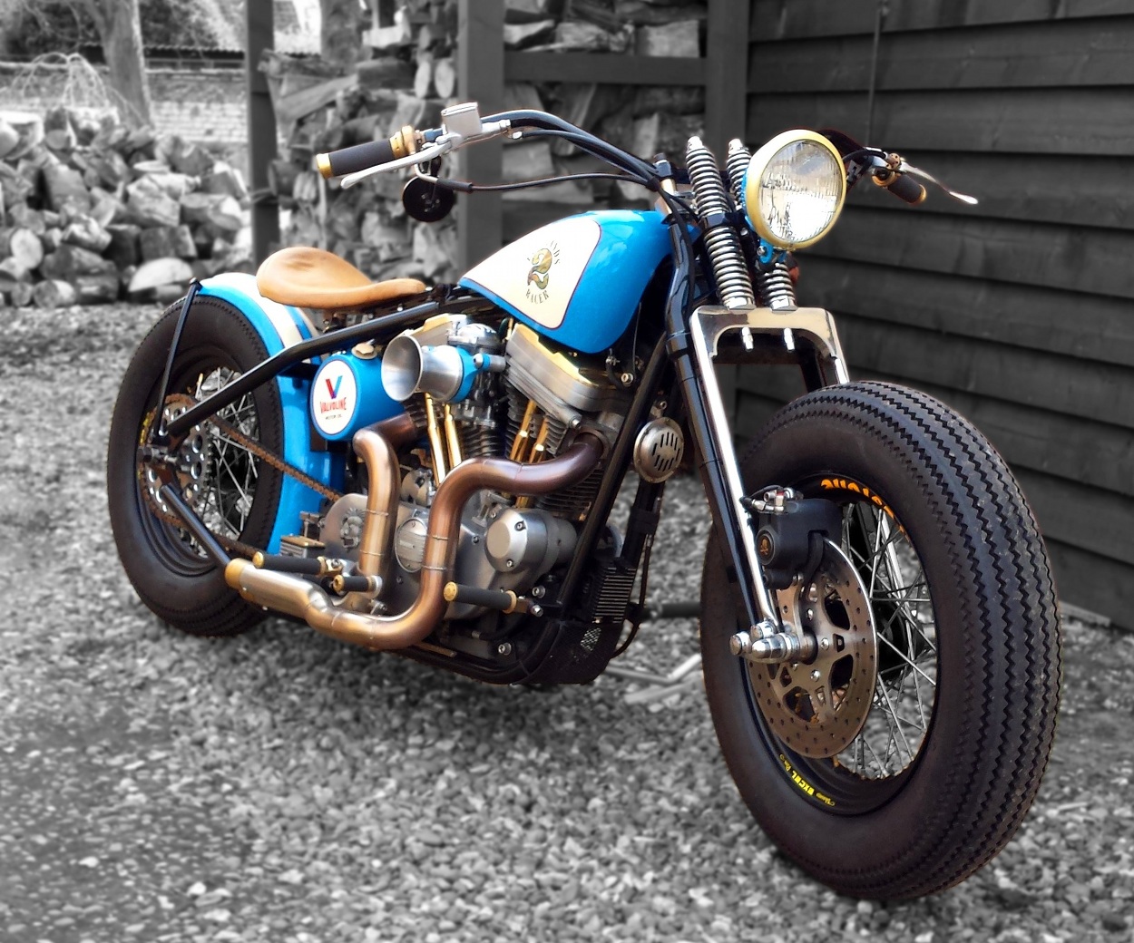 Flatlands Racer” Bobber by Rocket Custom Garage – BikeBound