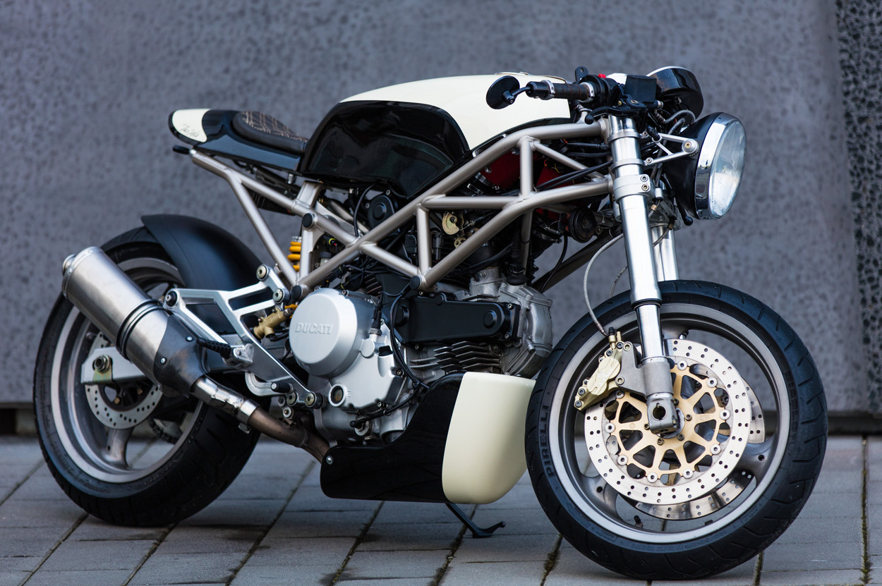 "Flat White" Ducati Monster 400 Cafe Racer - BikeBound