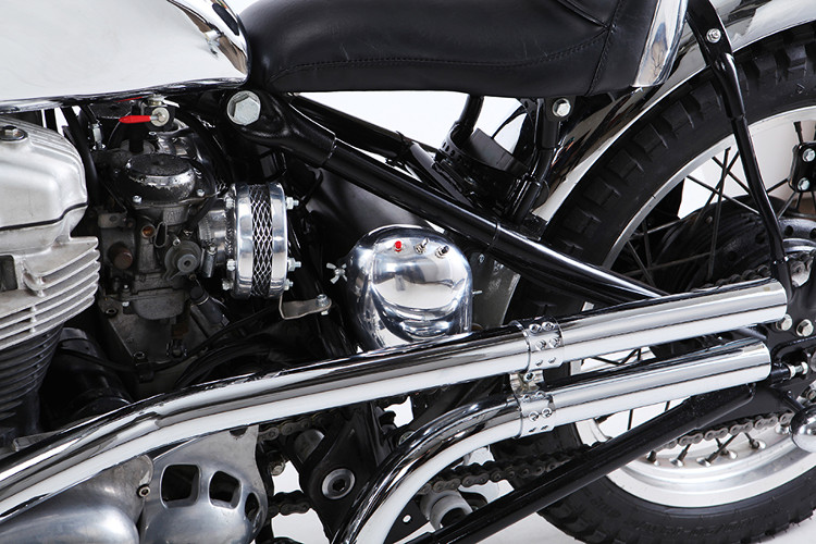 Kawasaki W650 Custom Bobber Tracker
