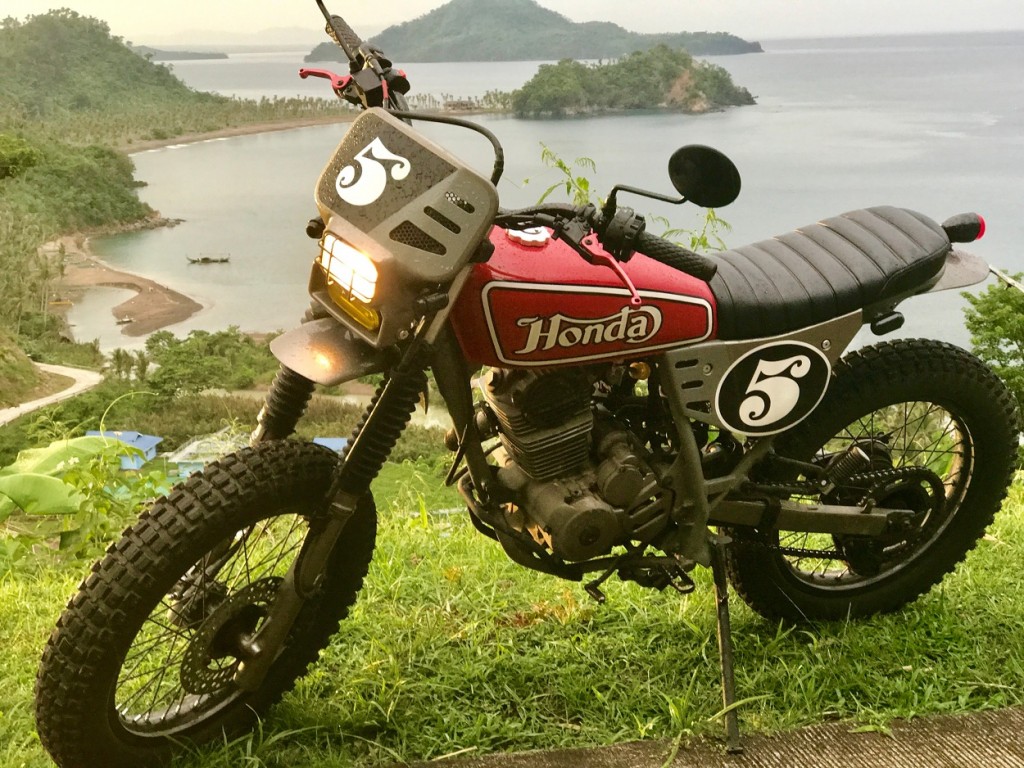 Honda XLR200 Tracker