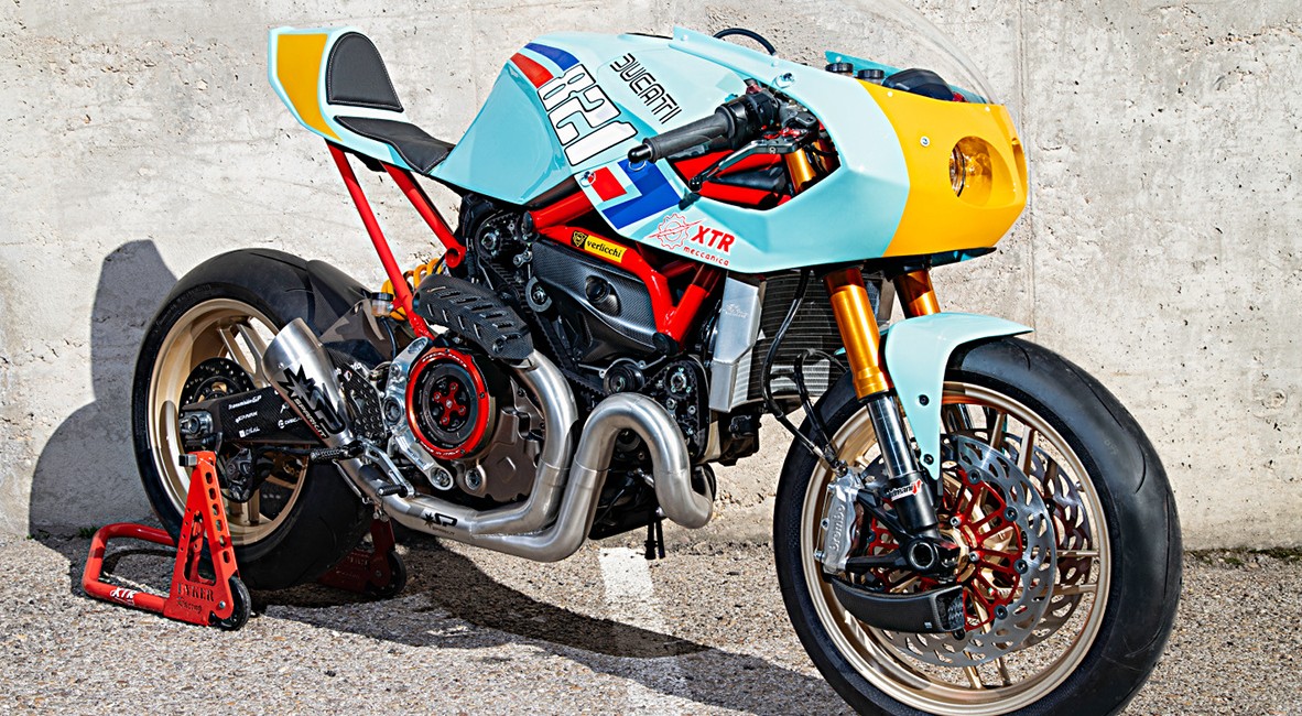 Ducati Monster 821 Cafe Racer