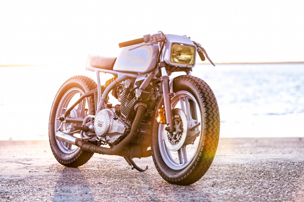 Yamaha XS400 Custom