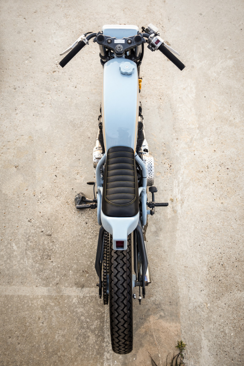 Yamaha XS400 Custom