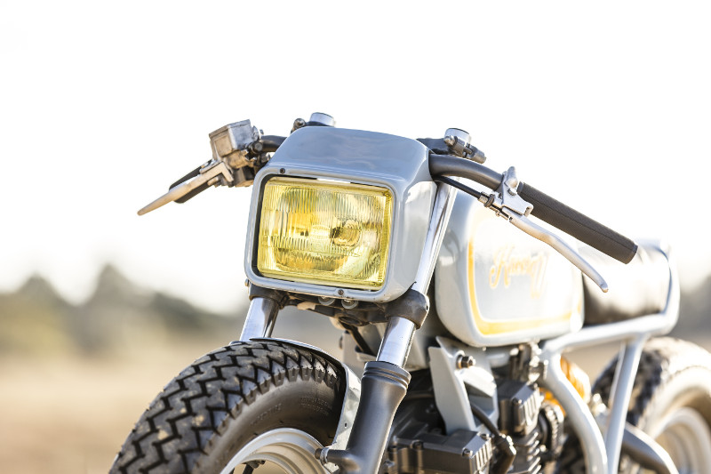 Yamaha XS400 Custom
