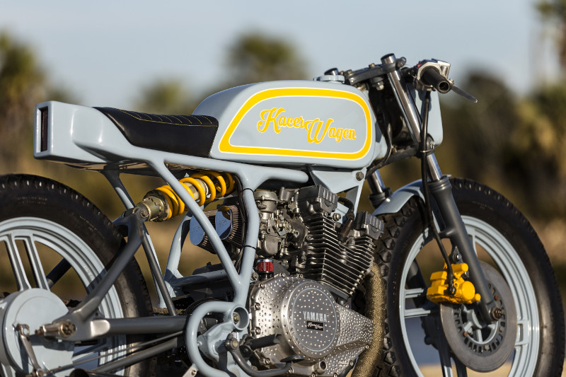 Yamaha XS400 Custom
