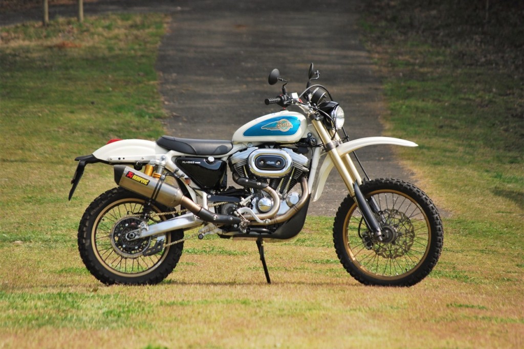 883 Sportster Scrambler
