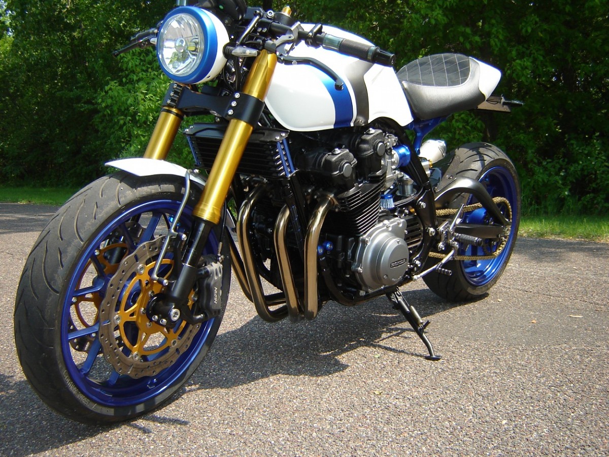 “Tokyo Nights” Honda CB900F by James Berreau – BikeBound