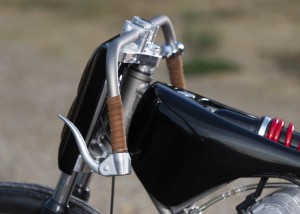 Modern Board Tracker: Yamaha RD350 by No Joke 2 Stroke – BikeBound