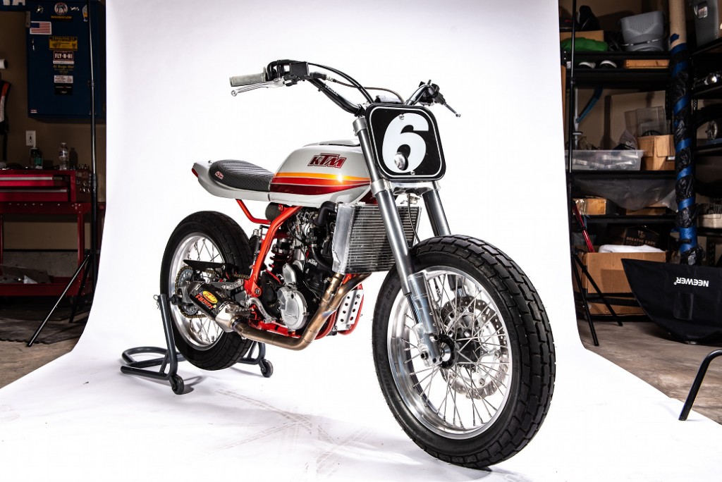 KTM 640 Duke Street Tracker