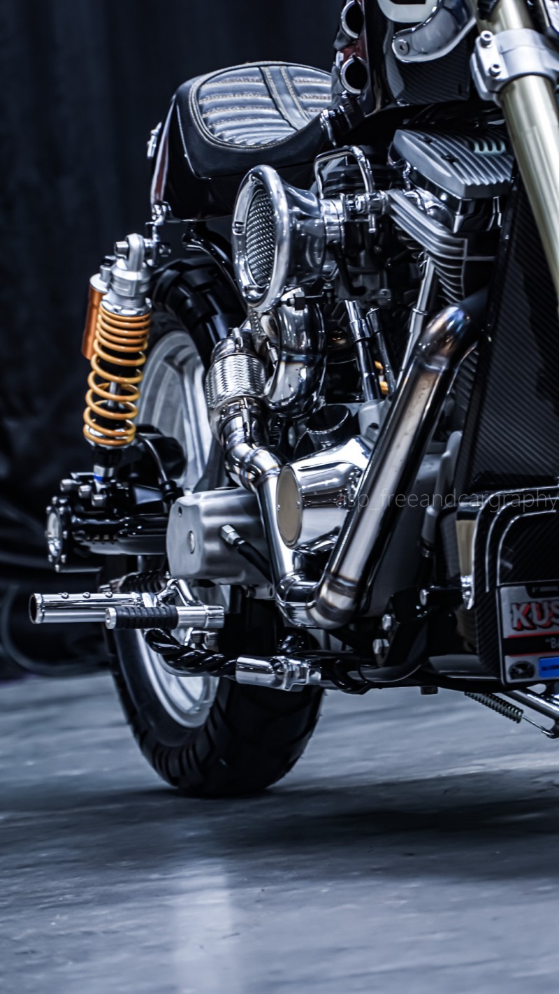 Lucky Me: Dyna Street Tracker by Robot Motorwork – BikeBound