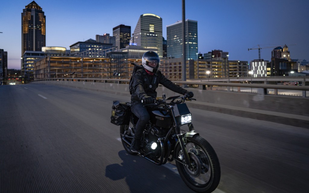 Honda CB750 ADV Scrambler