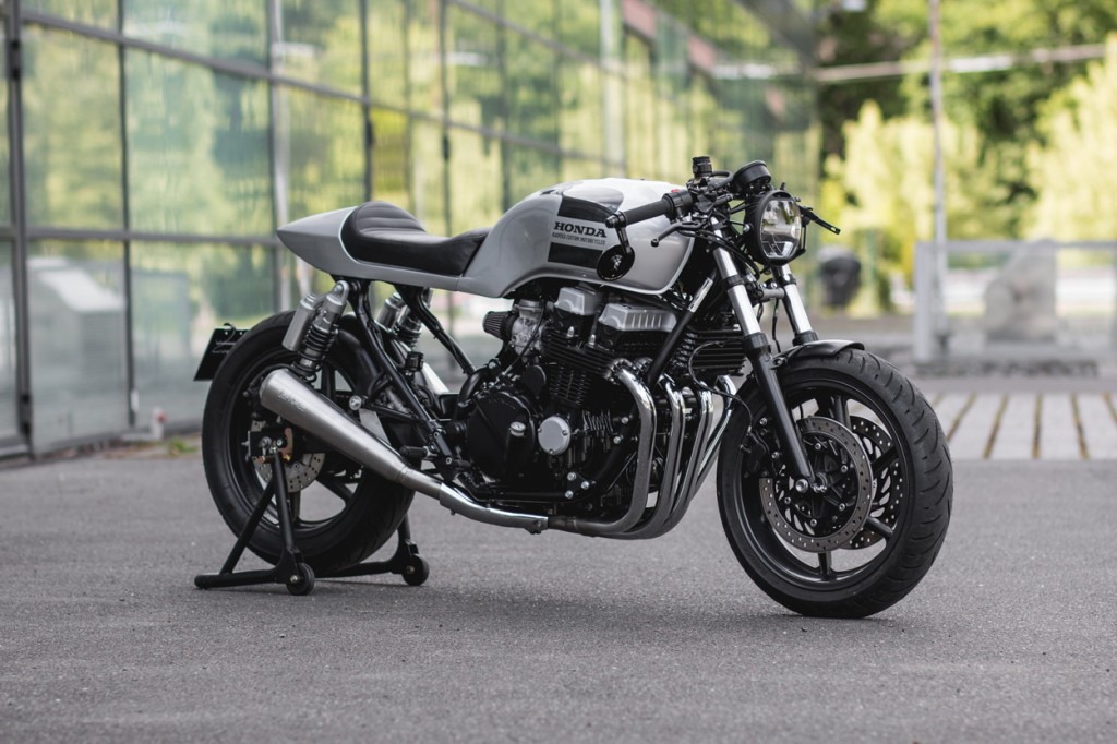 Honda CB750 RC42 Cafe Racer