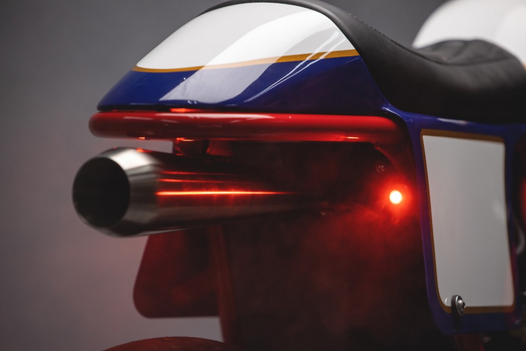 Honda V30 Magna Custom