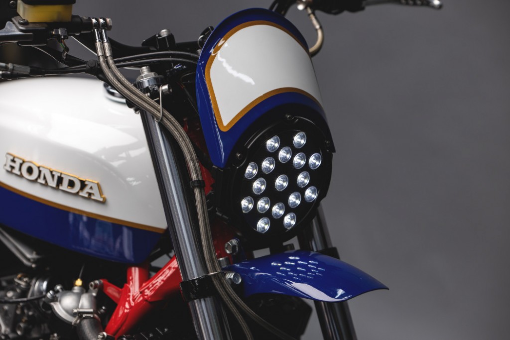 Honda V30 Magna Custom