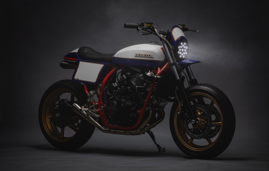 Honda V30 Magna Custom