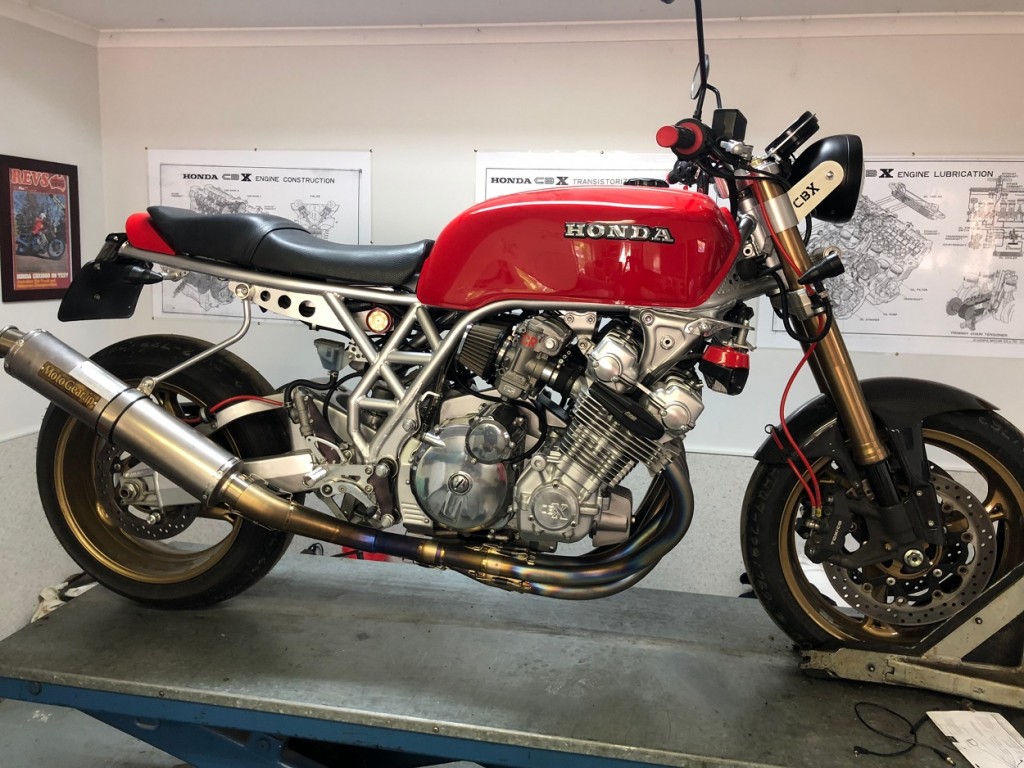 Restomod Honda CBX