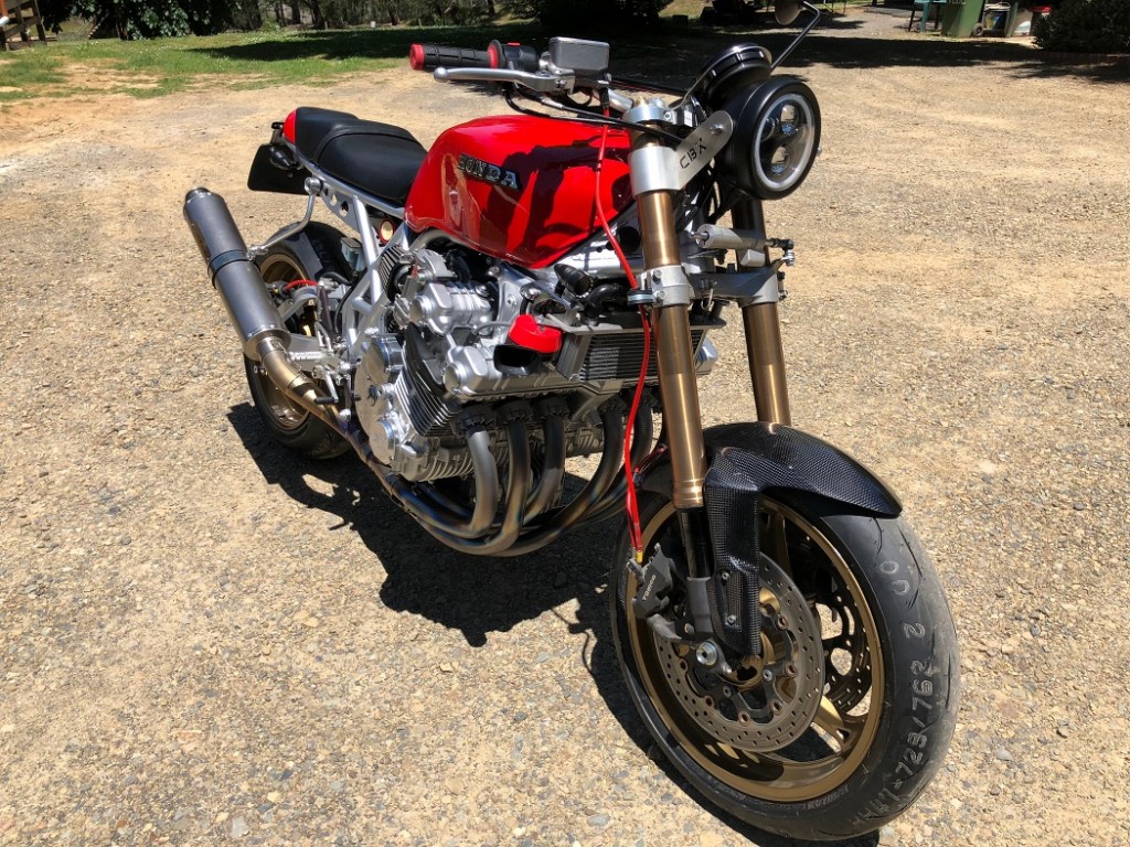 Restomod Honda CBX