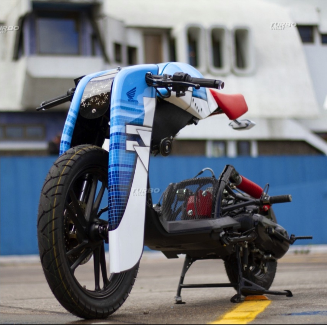 Honda Navi "Efra"