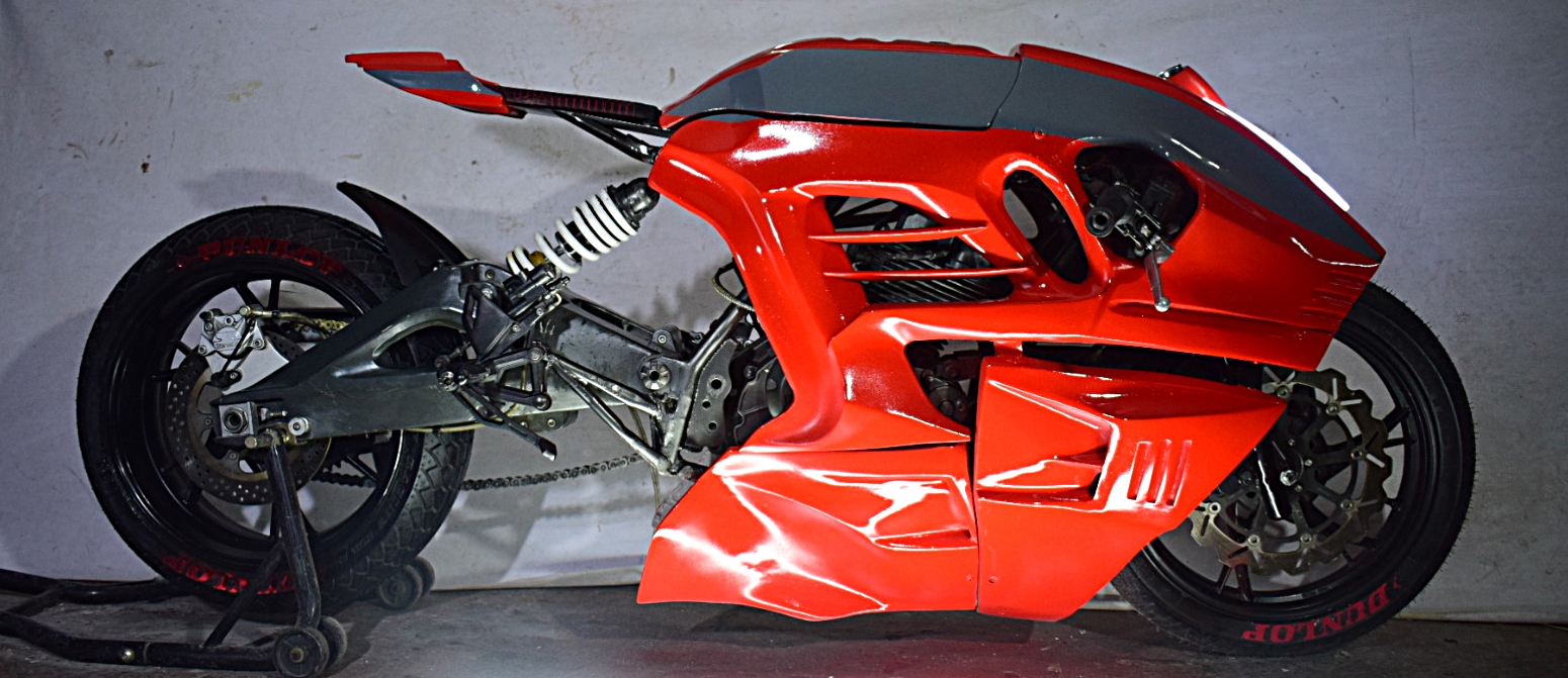 Keeway RKV200 "Dragon Rojo"