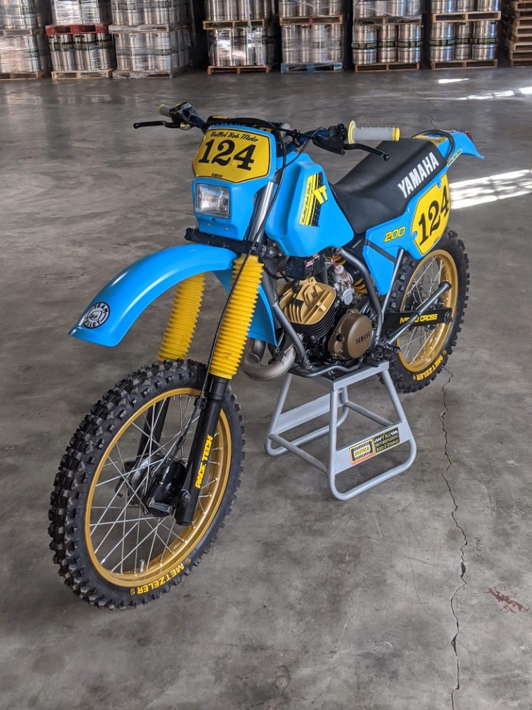 Bullet Bob Moto: IT200 Supermoto x Dirt Twins – BikeBound