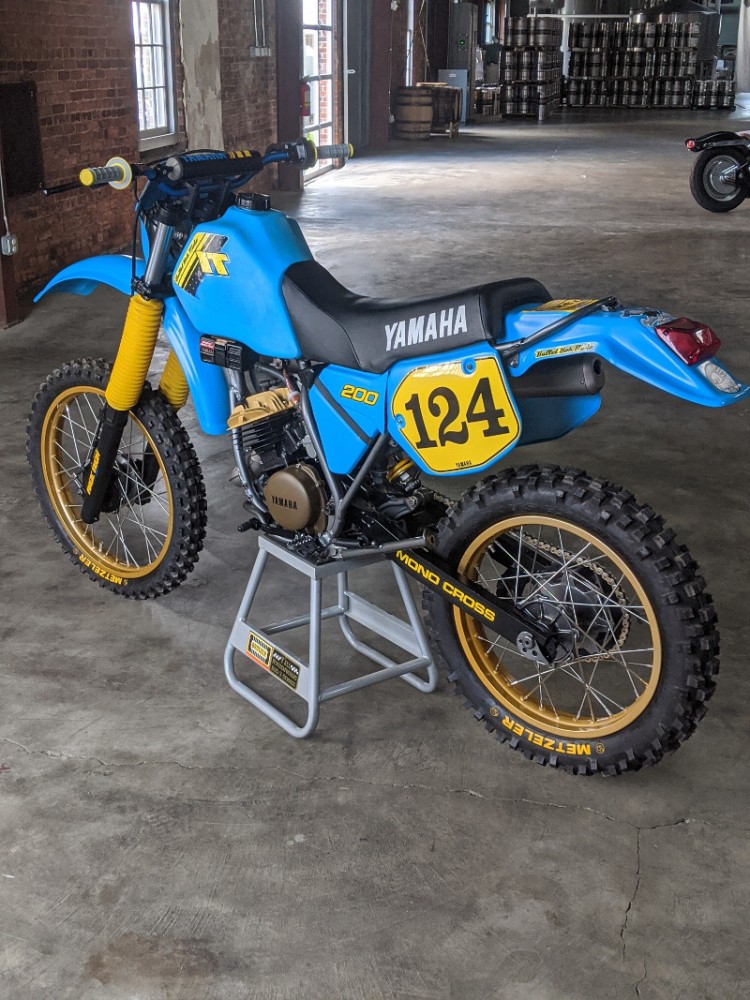 Bullet Bob Moto: IT200 Supermoto x Dirt Twins – BikeBound