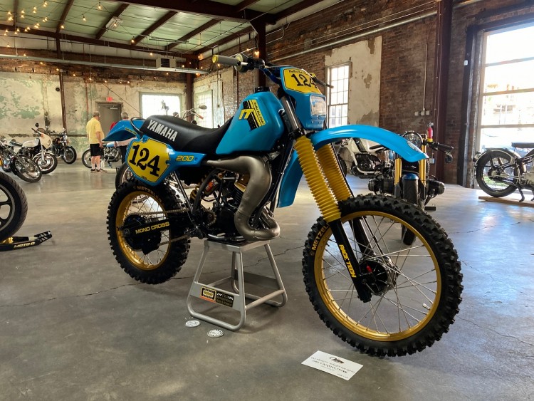 Bullet Bob Moto: IT200 Supermoto x Dirt Twins – BikeBound