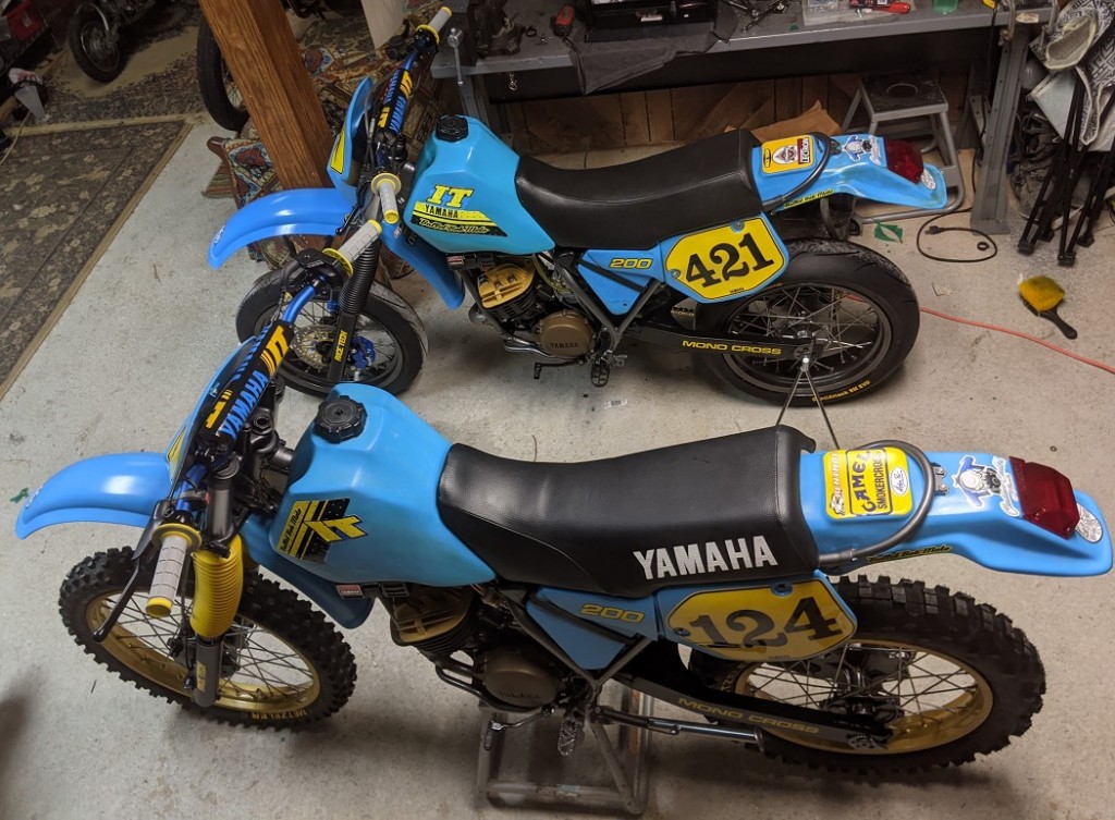 Yamaha IT200 Twins
