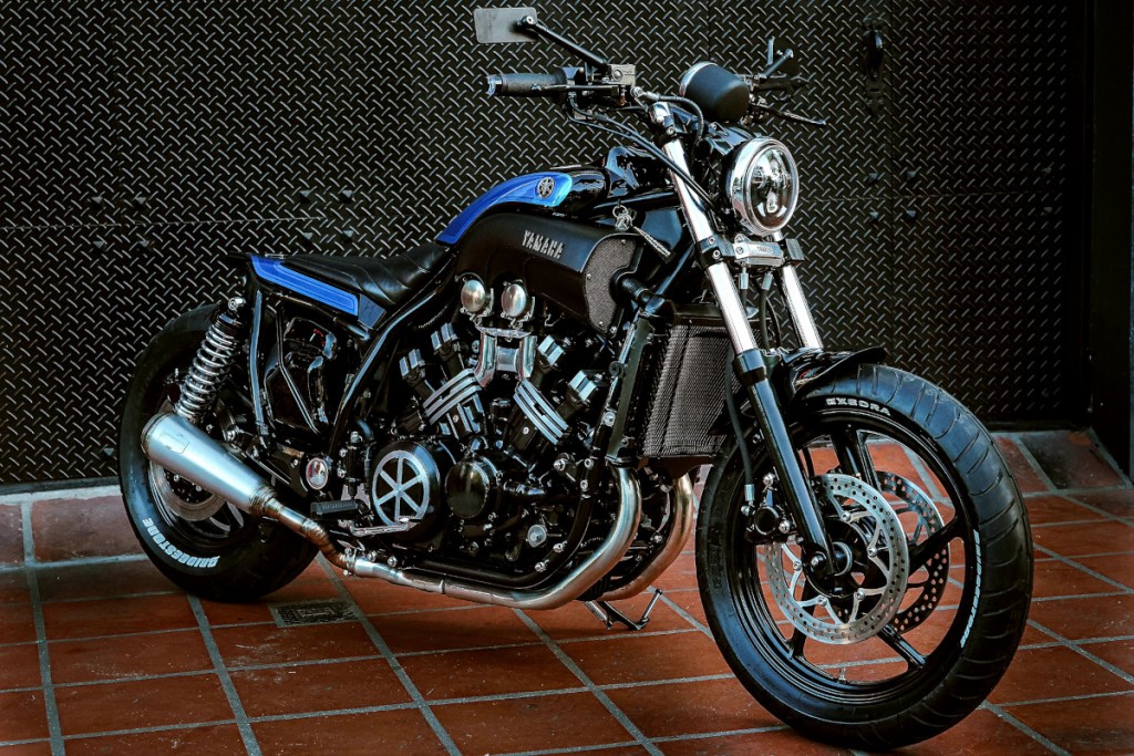 Yamaha V-Max Custom