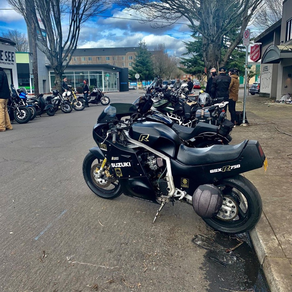 Suzuki-GSX-R750-Custom