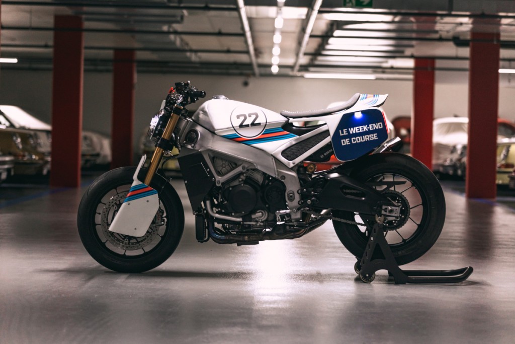 Aprilia Tuono V4 Custom