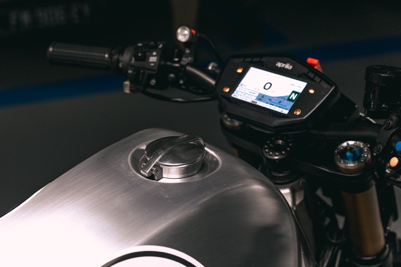 Aprilia Tuono V4 Custom