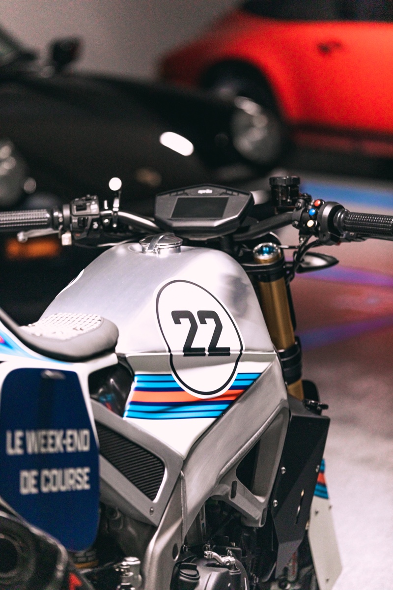 Aprilia Tuono V4 Custom