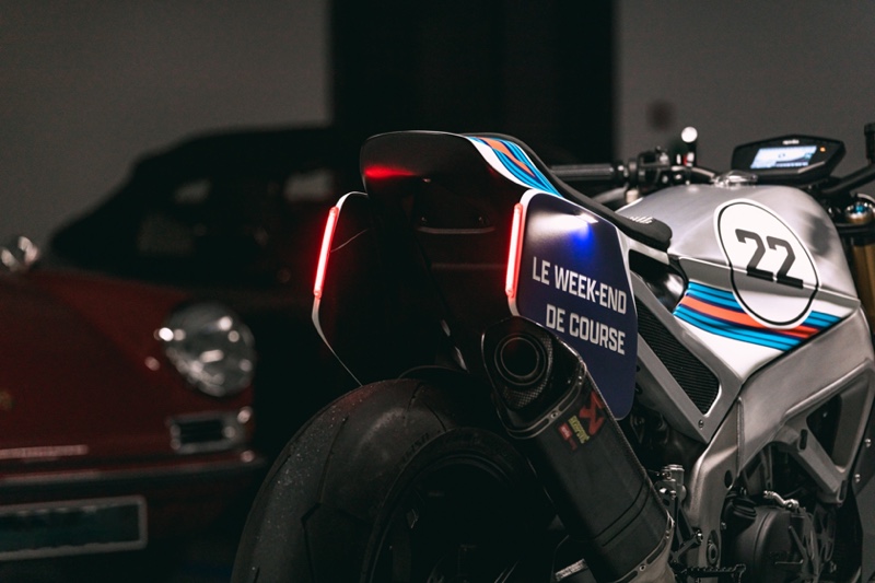 Aprilia Tuono V4 Custom
