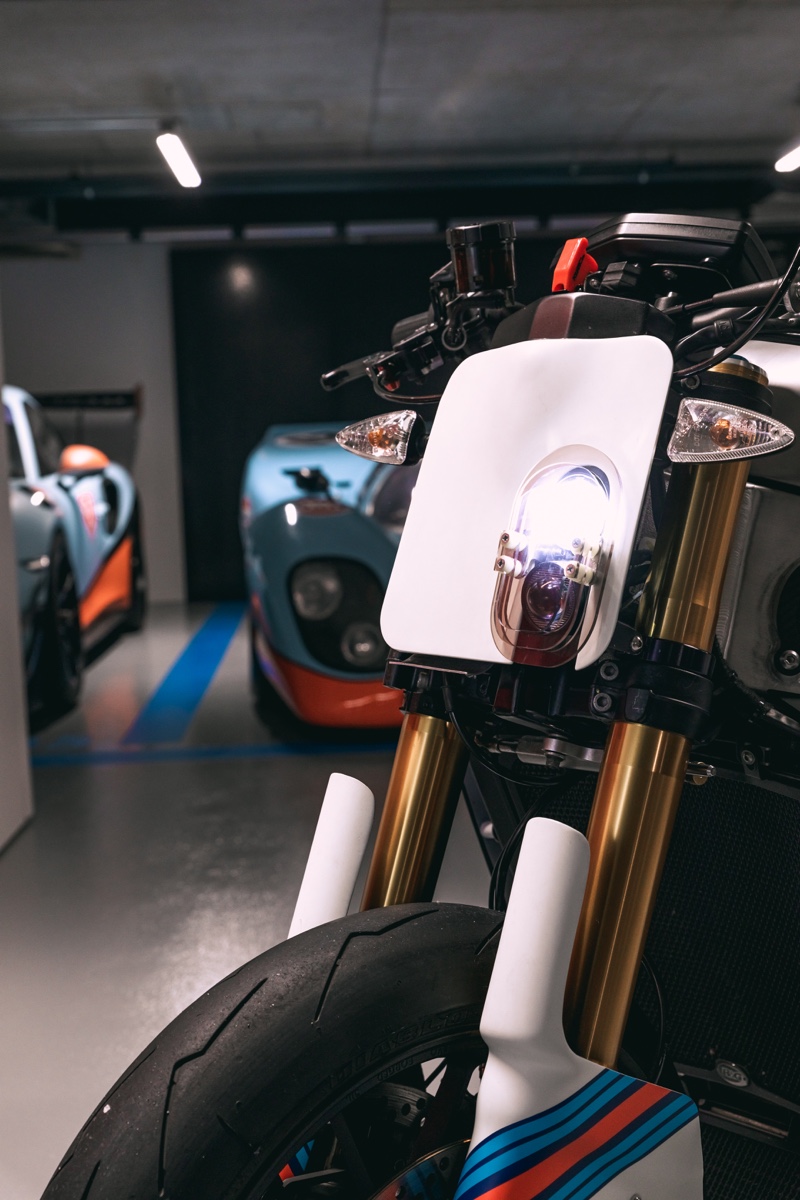 Aprilia Tuono V4 Custom