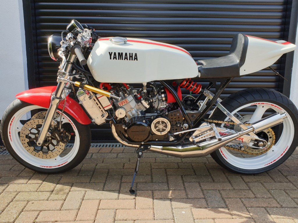 Yamaha 350 YPVS Cafe Racer