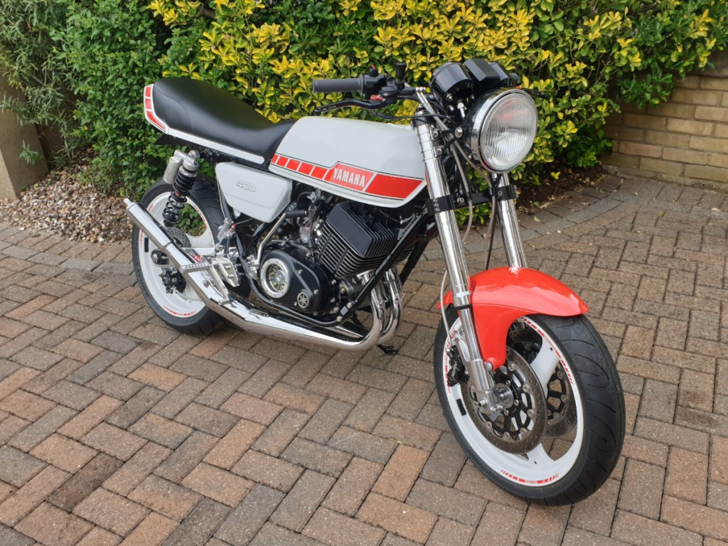 Yamaha RD400 Restomod
