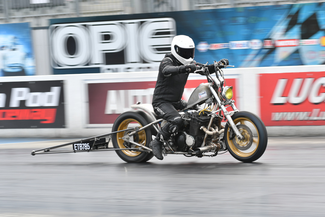 BeelzeBob: Bandit-Powered Turbo Drag Bobber – BikeBound