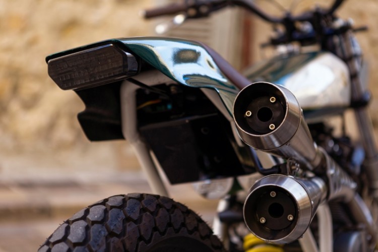 DR Big: Suzuki DR800 Street Tracker – BikeBound