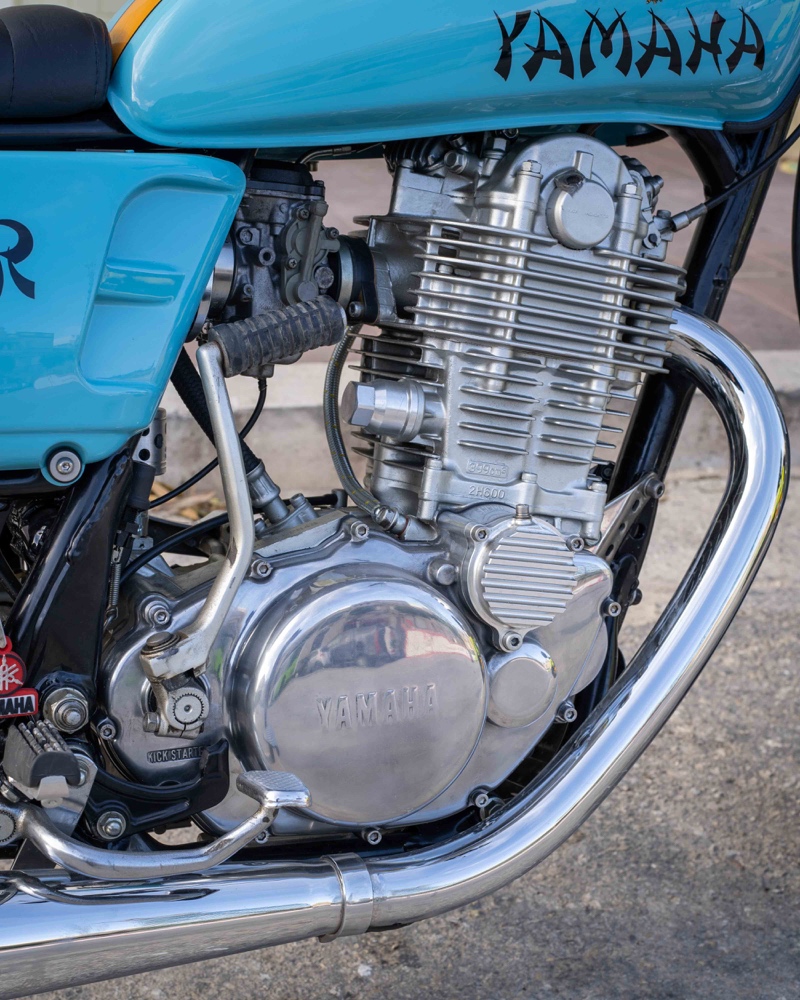 The Thumper: Sandi Piper's Yamaha SR400 – BikeBound