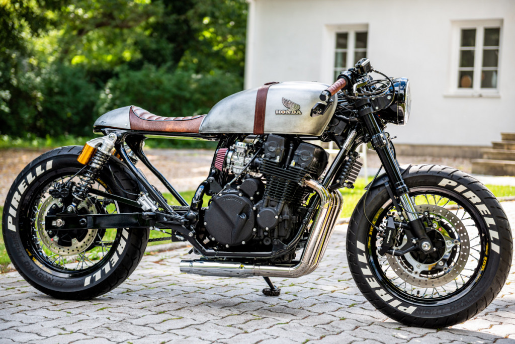 Honda CB750 RC42 Cafe Racer