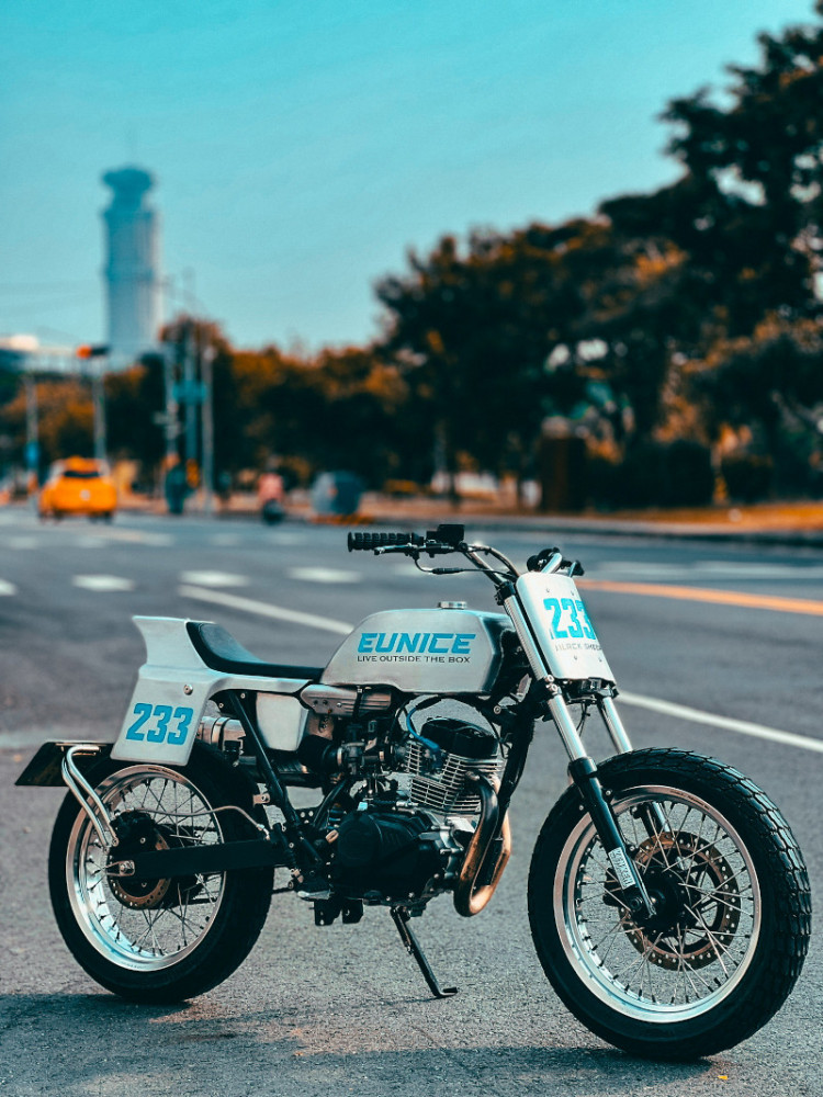 The Final Exam: Aeon 150 Street Tracker – BikeBound