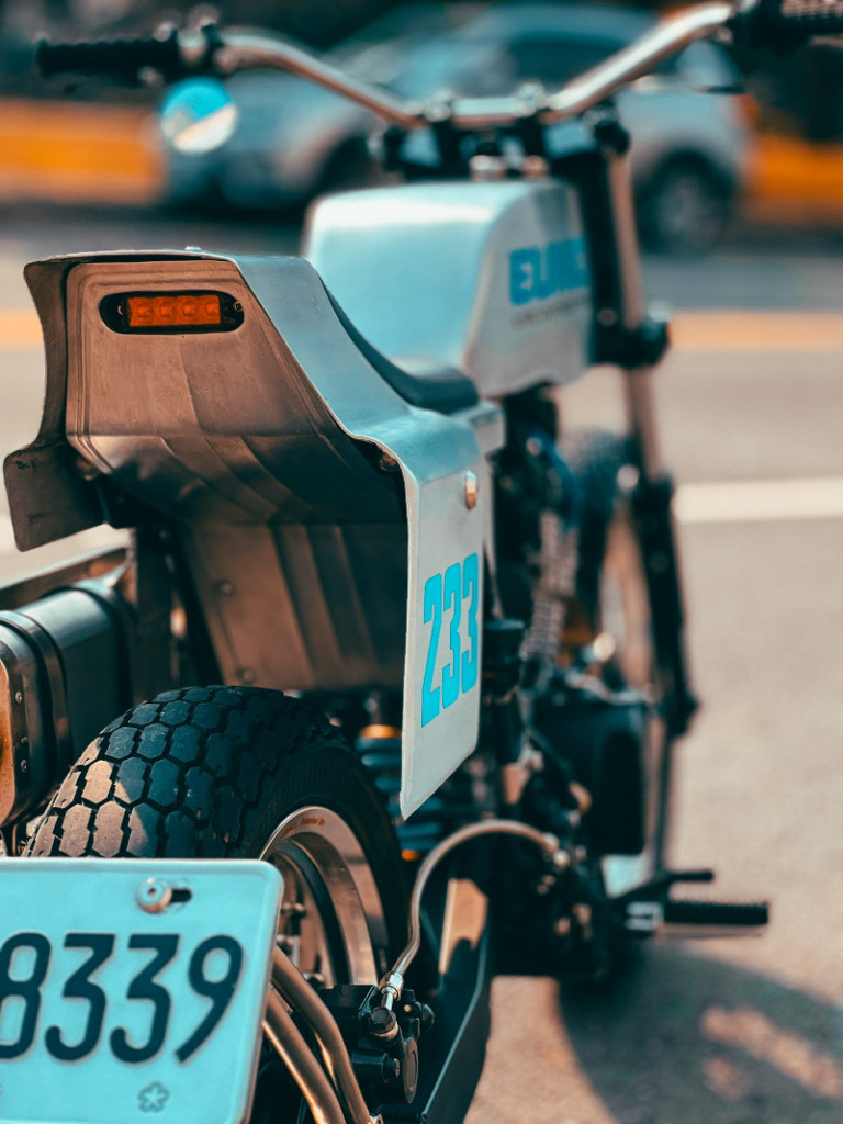 The Final Exam: Aeon 150 Street Tracker – BikeBound