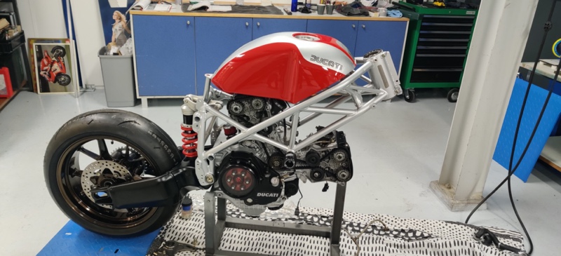 Ducati 999 Cafe Racer
